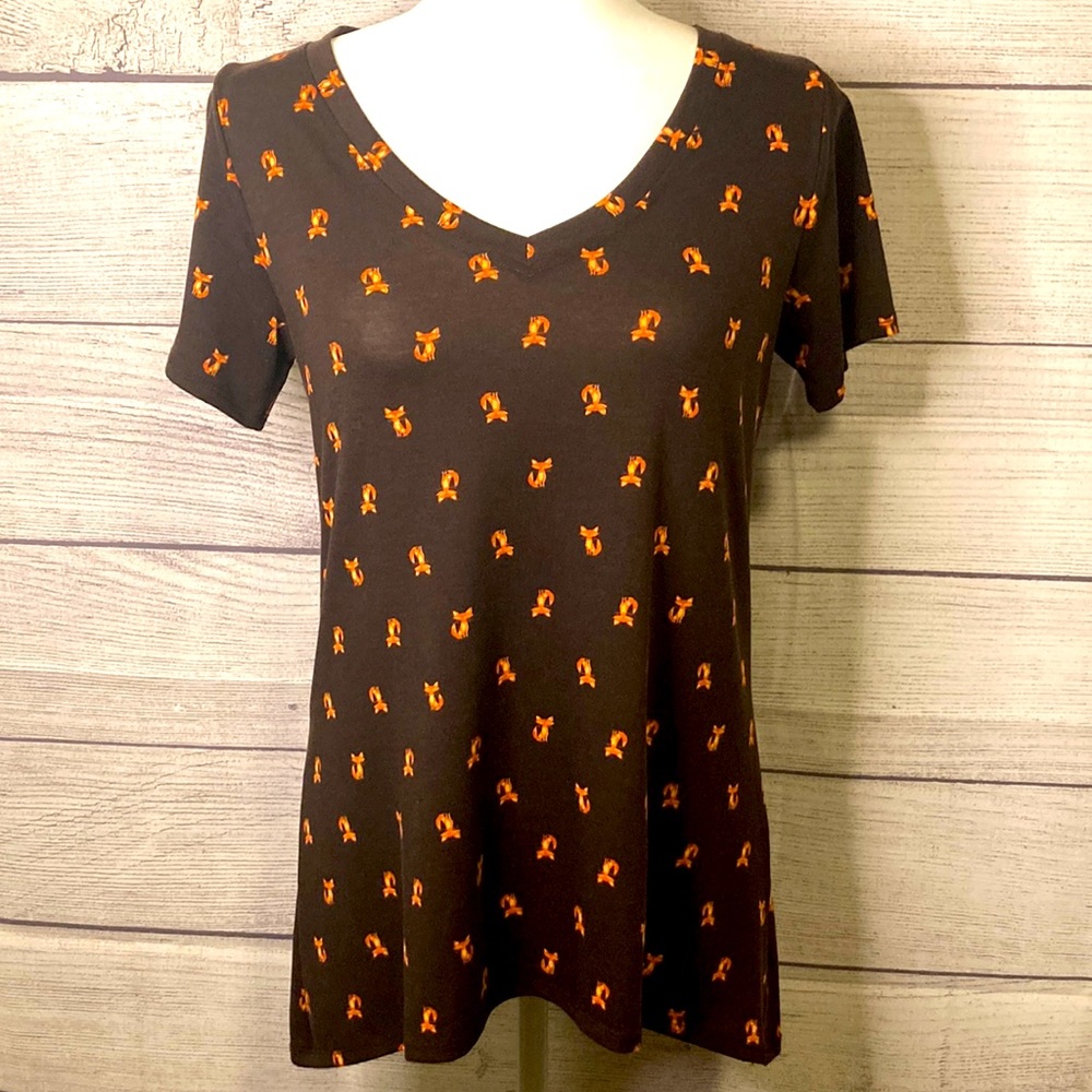 Lularoe Fox 🦊 Patterned Shirt V Neck Tee Brown with Orange Foxes